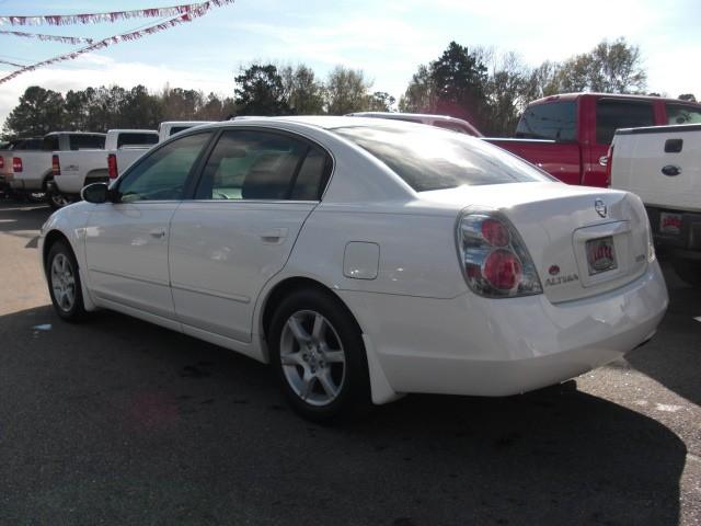 Nissan Altima 2005 photo 1