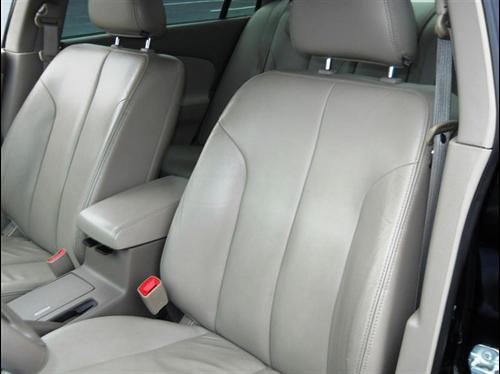 Nissan Altima 2005 photo 2