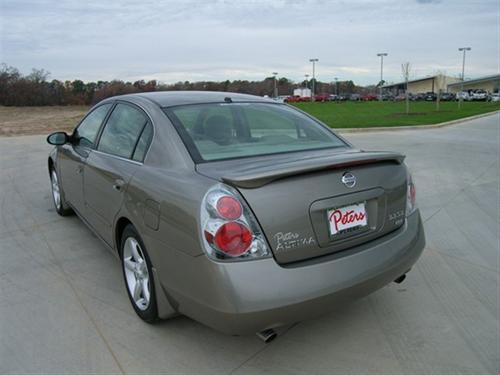 Nissan Altima 2005 photo 1