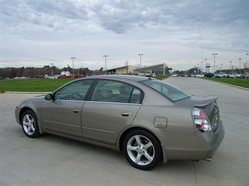 Nissan Altima 2005 photo 3