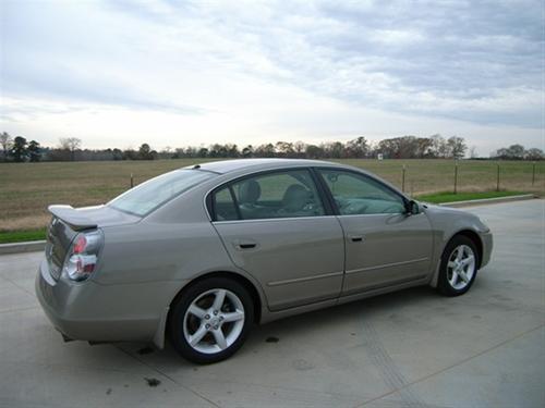 Nissan Altima 2005 photo 4