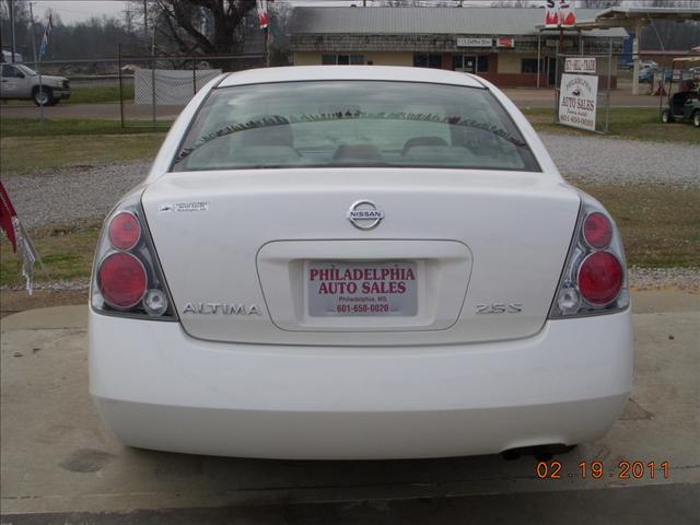 Nissan Altima 2005 photo 3