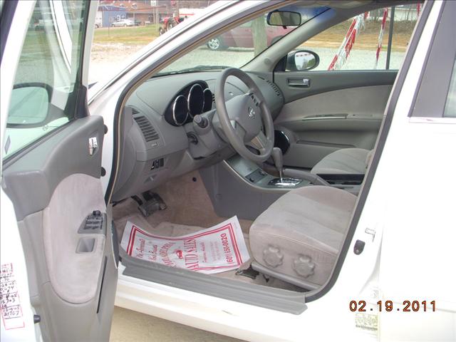 Nissan Altima 2005 photo 4