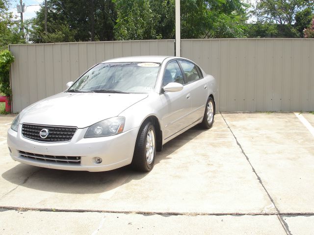 Nissan Altima 2005 photo 4