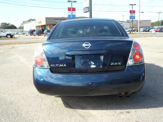 Nissan Altima 2005 photo 1