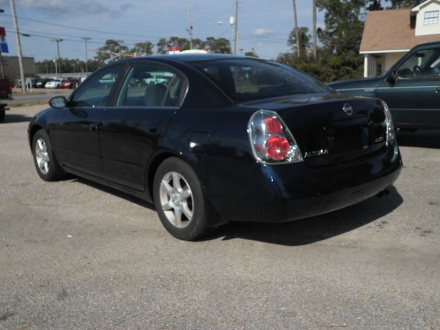 Nissan Altima 2005 photo 2