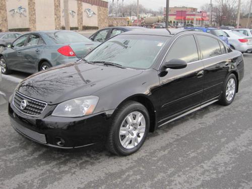 Nissan Altima 2005 photo 2