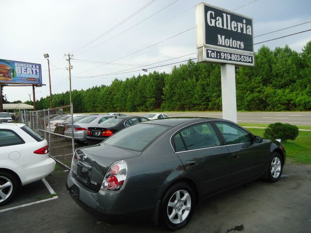 Nissan Altima 2005 photo 3