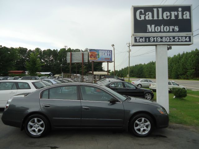 Nissan Altima 2005 photo 4