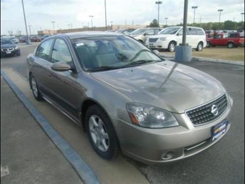 Nissan Altima Pickupslt Quad Cab SWB 4WD 4x4 Truck Other