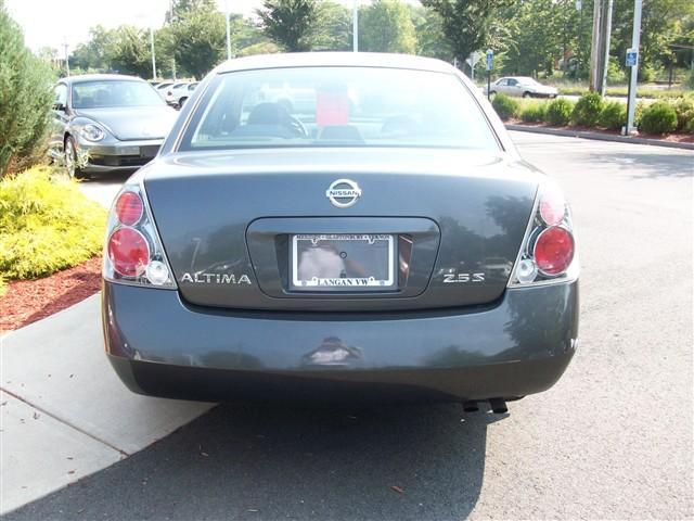 Nissan Altima 2006 photo 1