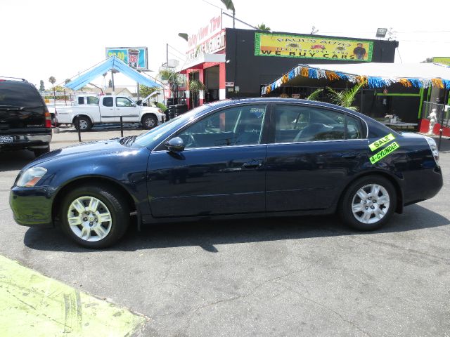 Nissan Altima GS-R Sedan