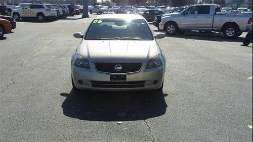 Nissan Altima 2006 photo 2