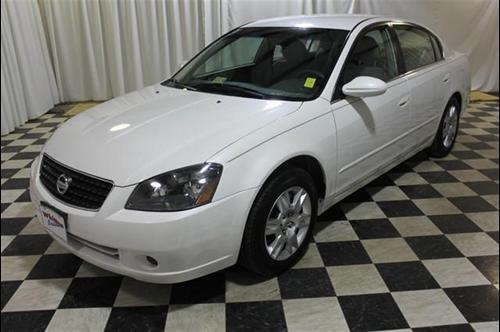 Nissan Altima Pickupslt Quad Cab SWB 4WD 4x4 Truck Other