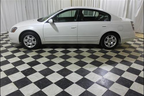 Nissan Altima 2006 photo 1