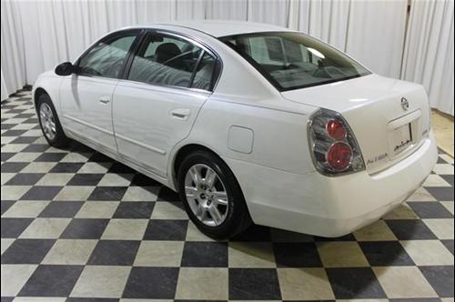 Nissan Altima 2006 photo 2