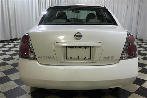 Nissan Altima 2006 photo 3