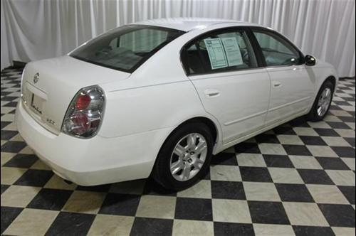 Nissan Altima 2006 photo 4