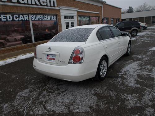 Nissan Altima 2006 photo 4
