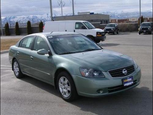Nissan Altima Pickupslt Quad Cab SWB 4WD 4x4 Truck Other