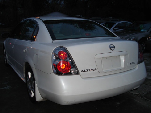 Nissan Altima 2006 photo 4