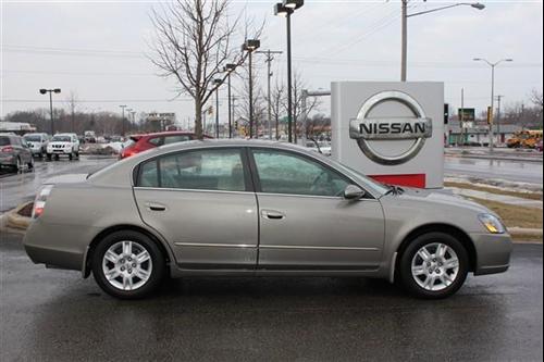 Nissan Altima Pickupslt Quad Cab SWB 4WD 4x4 Truck Other