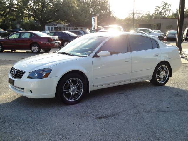Nissan Altima 2006 photo 1