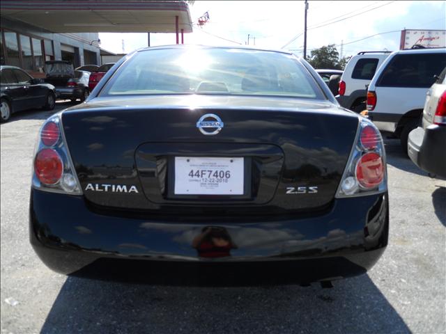Nissan Altima 2006 photo 2