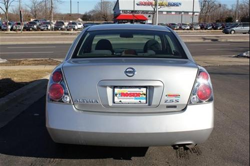 Nissan Altima 2006 photo 3