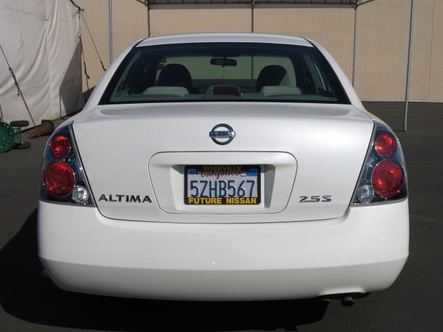 Nissan Altima 2006 photo 4