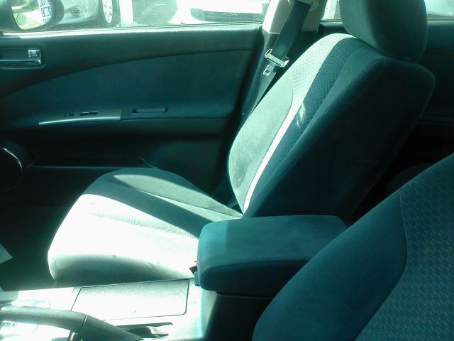 Nissan Altima Pickupslt Quad Cab SWB 4WD 4x4 Truck Sedan