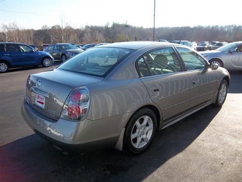Nissan Altima 2006 photo 4