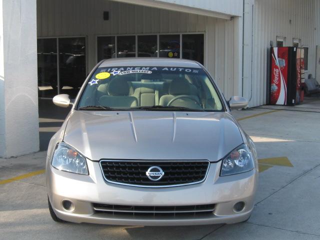 Nissan Altima XR Sedan