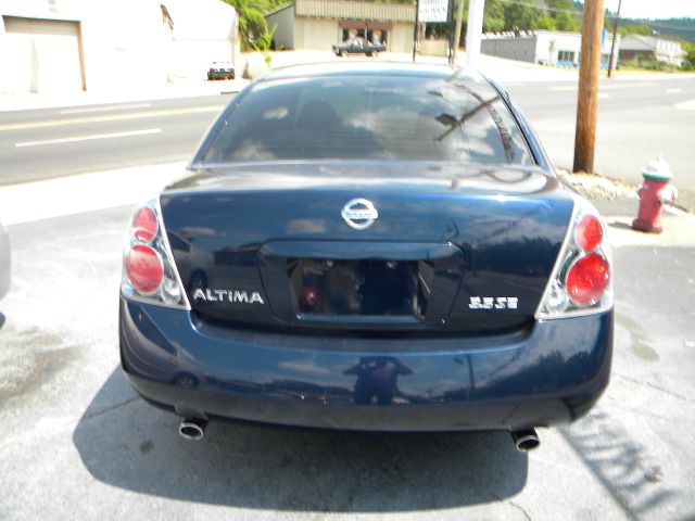 Nissan Altima LE Sedan