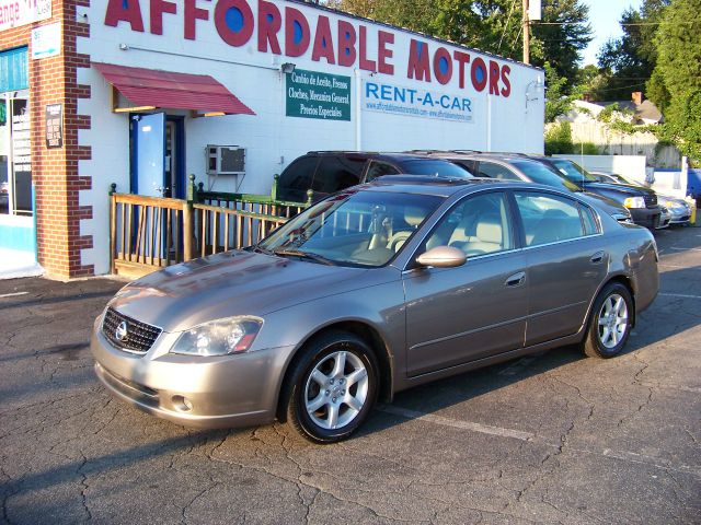Nissan Altima 2006 photo 1