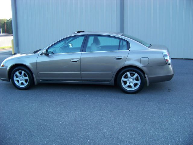 Nissan Altima 2006 photo 2