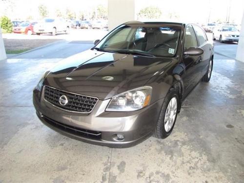 Nissan Altima 2006 photo 2