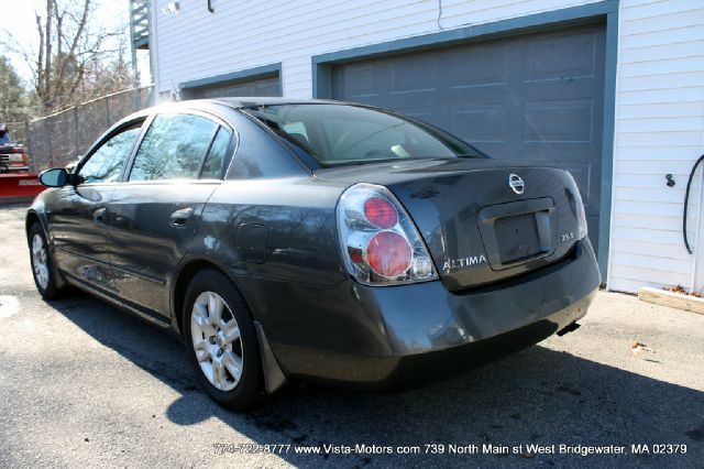 Nissan Altima 2006 photo 1