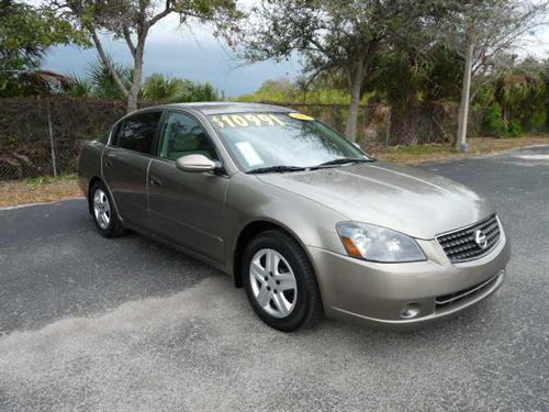 Nissan Altima Pickupslt Quad Cab SWB 4WD 4x4 Truck Other