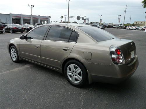 Nissan Altima 2006 photo 2