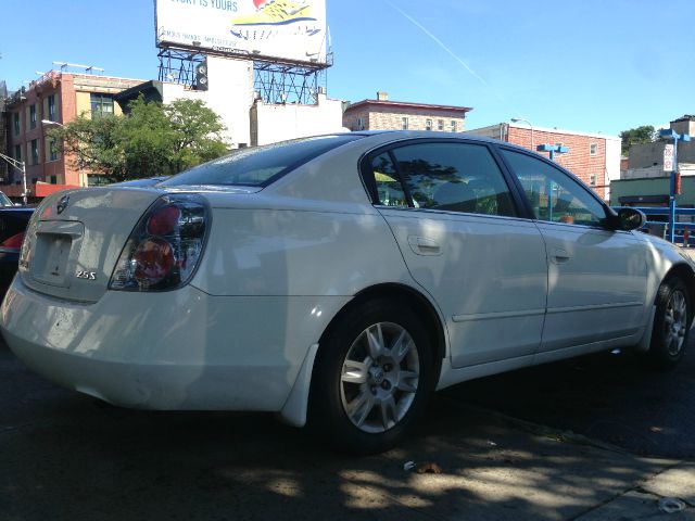 Nissan Altima 2006 photo 2