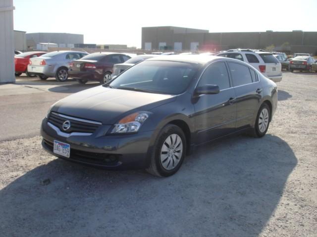 Nissan Altima Unknown Sedan
