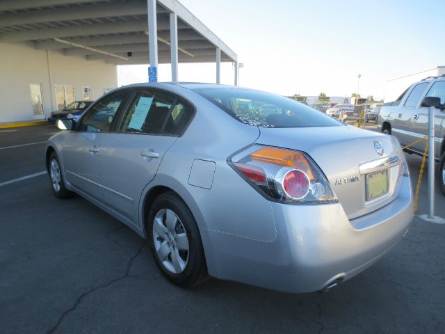 Nissan Altima 2007 photo 2