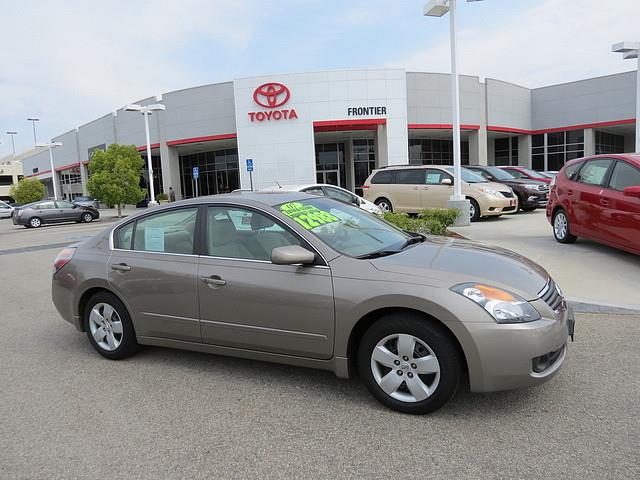 Nissan Altima Ls,crew,cloth,very Clean Sedan