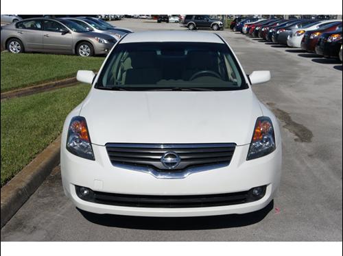 Nissan Altima 2007 photo 1