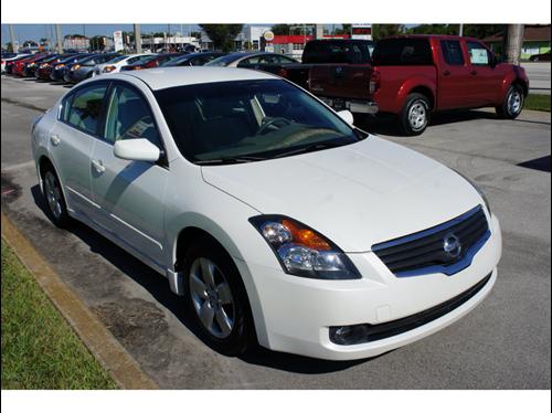 Nissan Altima 2007 photo 2