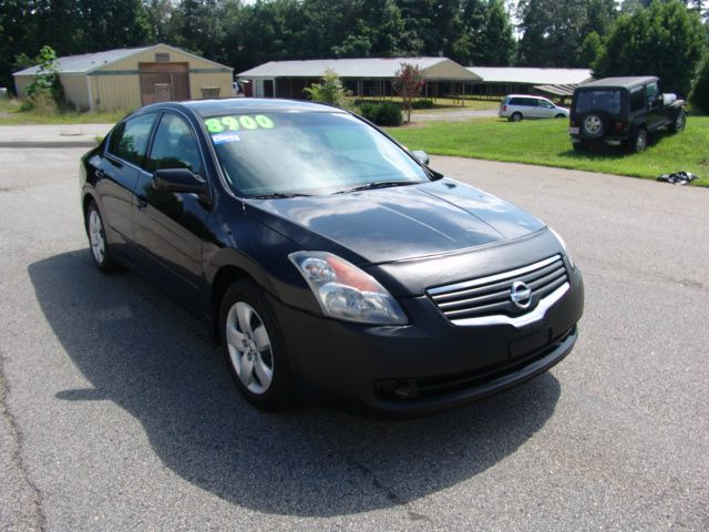 Nissan Altima Pickupslt Quad Cab SWB 4WD 4x4 Truck Sedan