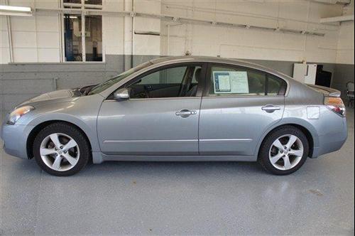 Nissan Altima 2007 photo 1