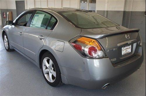 Nissan Altima 2007 photo 2
