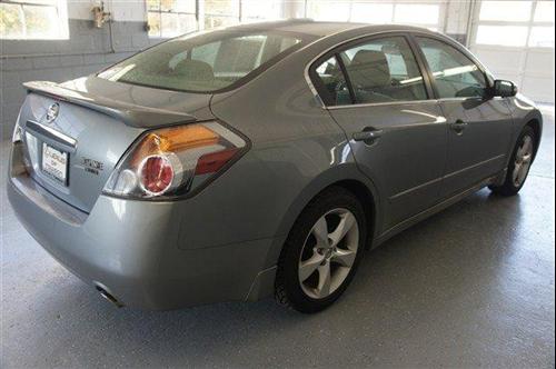 Nissan Altima 2007 photo 4